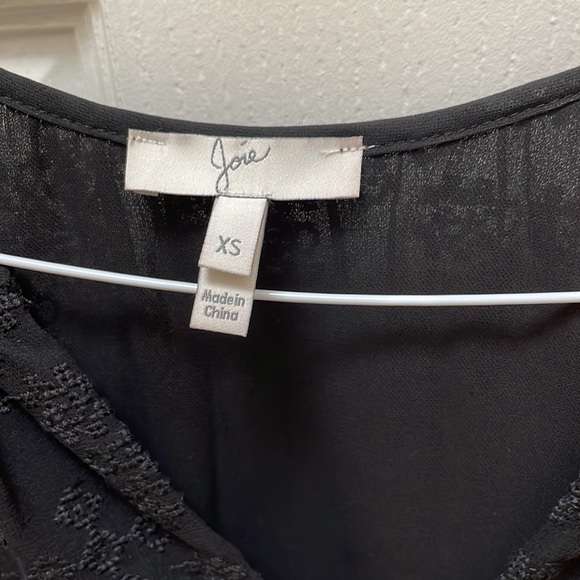 ⭐️Host Pick⭐️ Joie Black Lace Edged Top - Picture 3 of 6